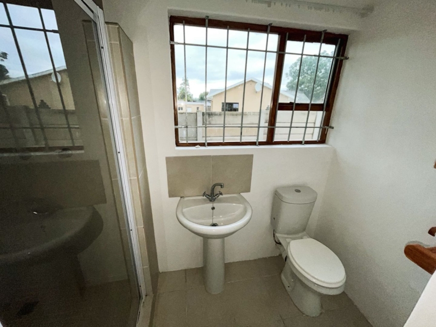 5 Bedroom Property for Sale in Vanes Estate Eastern Cape